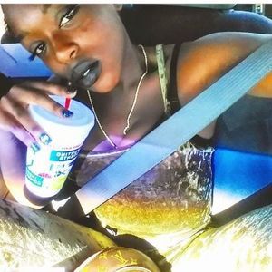 Meet your Posher, Kikii